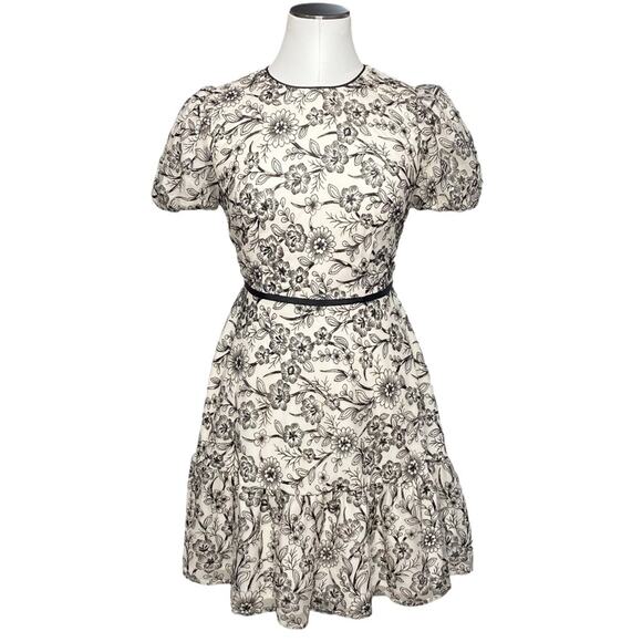 Gal Meets Glam Viola Raffia Embroidered Dress - Picture 2 of 15